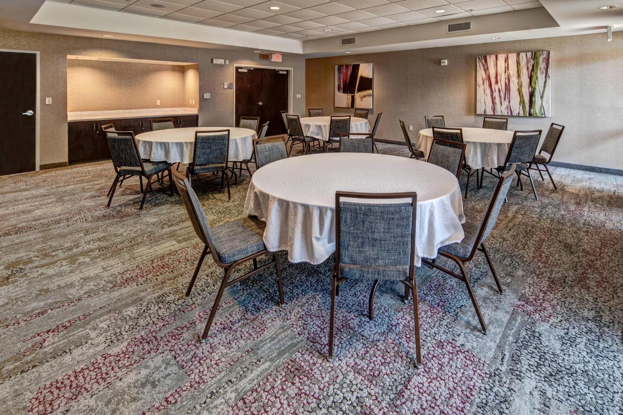Hotel Courtyard By Marriott Troy Exterior foto